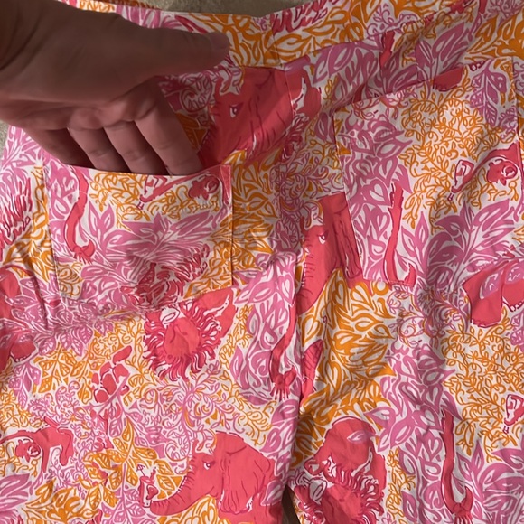 L⭐️Bogo ⭐️ Lilly Pulitzer Sz 10 vintage retro elephant lion capris - Picture 5 of 12
